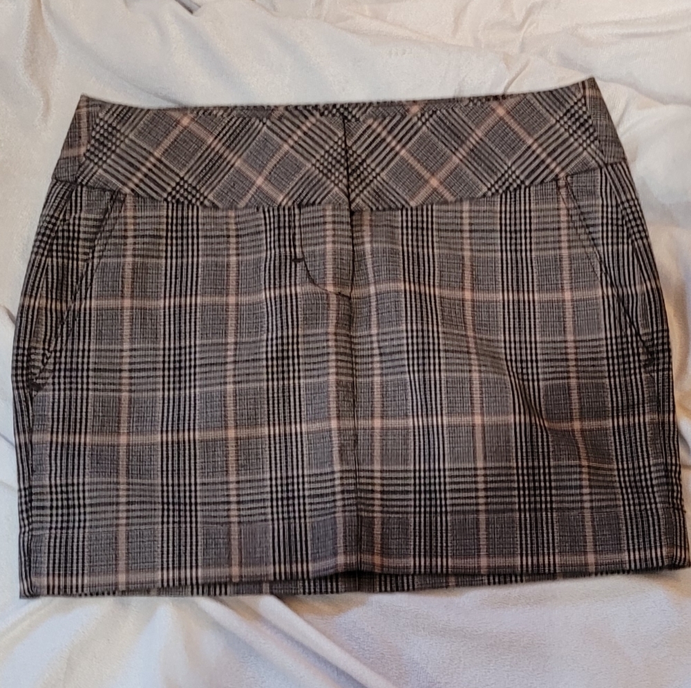 Express Plaid Skirt with Pockets Gray Black Brown